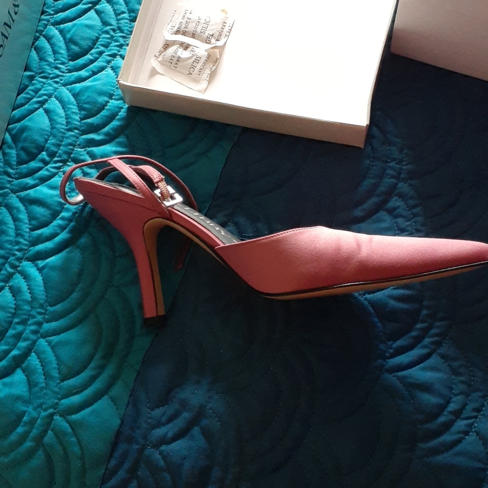 Mauve satin heels